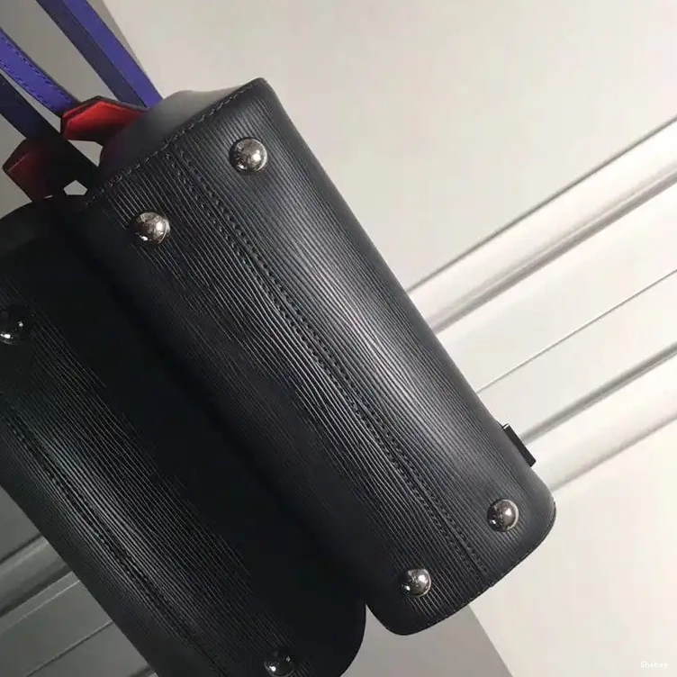 LV Bags 19B570371 0618